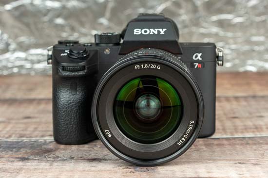 Sony FE 20mm f/1,8 G, Tam çerçeve aynasız ultra geniş açılı prime lens